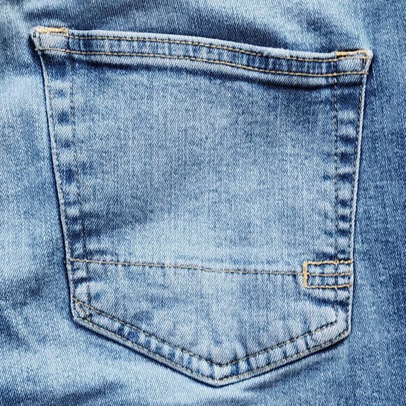 Aeropostale Light Wash Slim Straight Jeans Size 31/30 - Picture 15 of 16